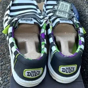 Hey Dude Wally Beetlejuice Mens Size 9-13 available HEYDUDE Wally Beetlejuice Beetlejuice Glow In The Dark  main image 3